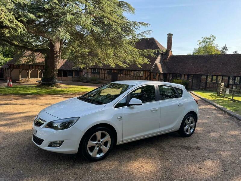 Vauxhall Astra White #8