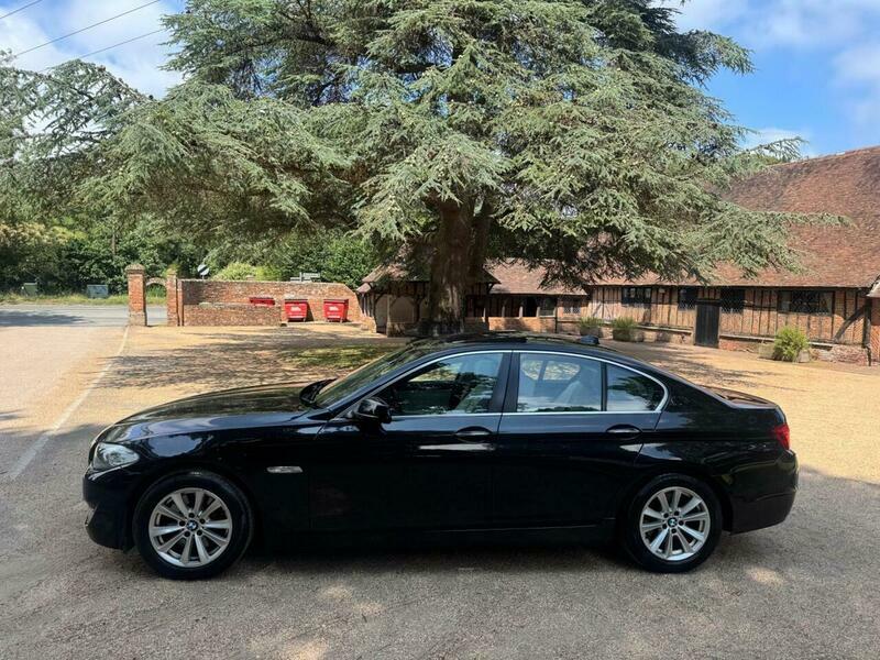 BMW 5 Series  Black #9