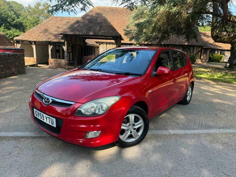 Hyundai I30 1.4 Comfort Euro 4 Red