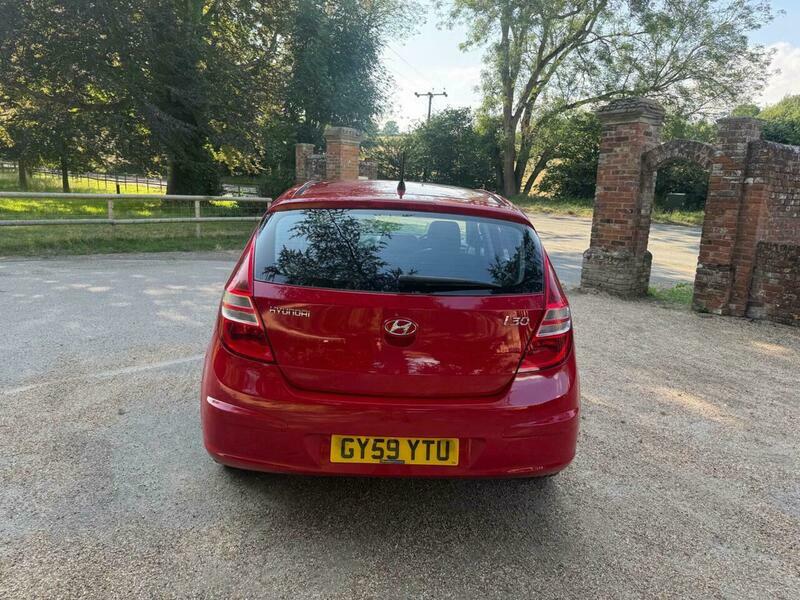 Hyundai I30 1.4 Comfort Euro 4 Red #4