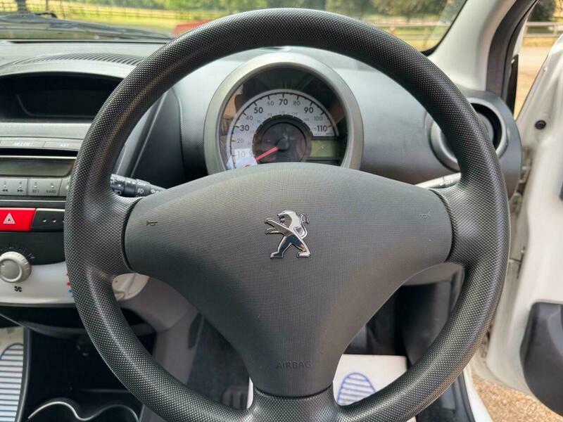 Peugeot 107 Active Black #24