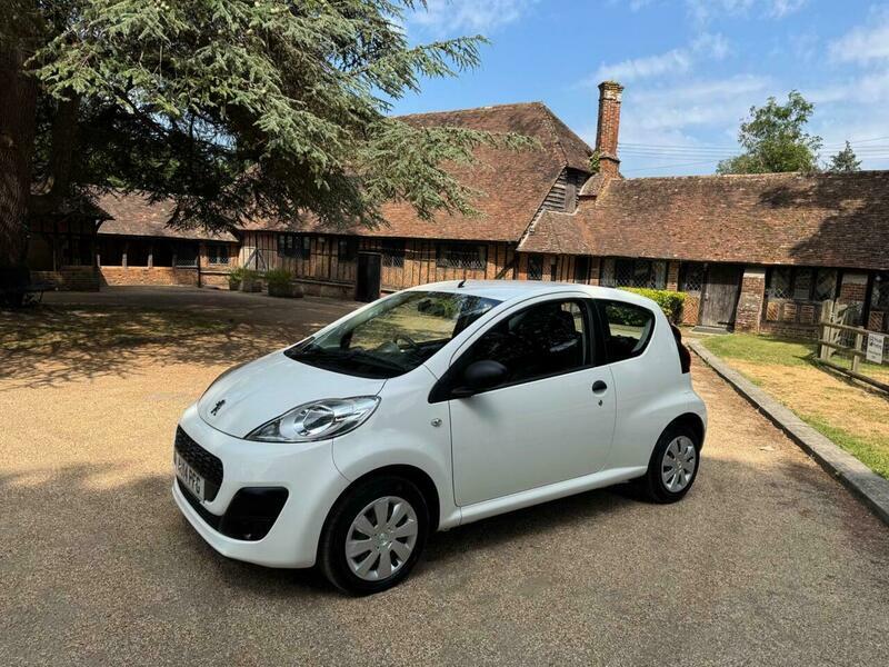 Peugeot 107 Active Black #13