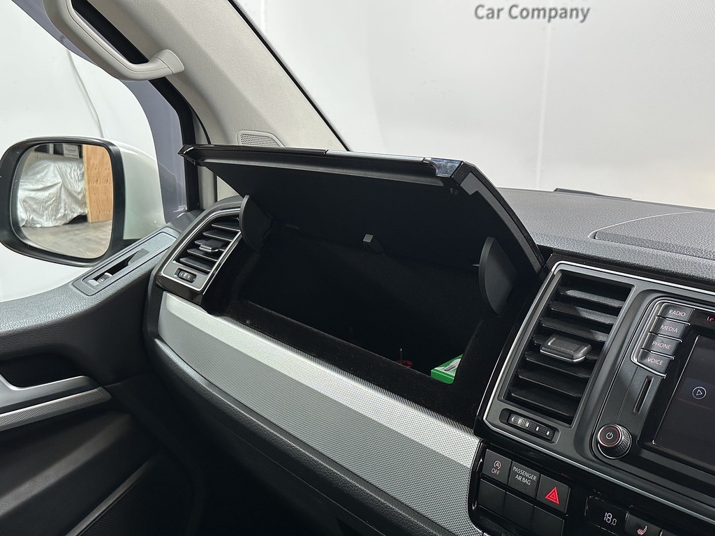 Volkswagen Caravelle 2.0 Tdi Bluemotion Tech Se Euro 6 S S Silver #40