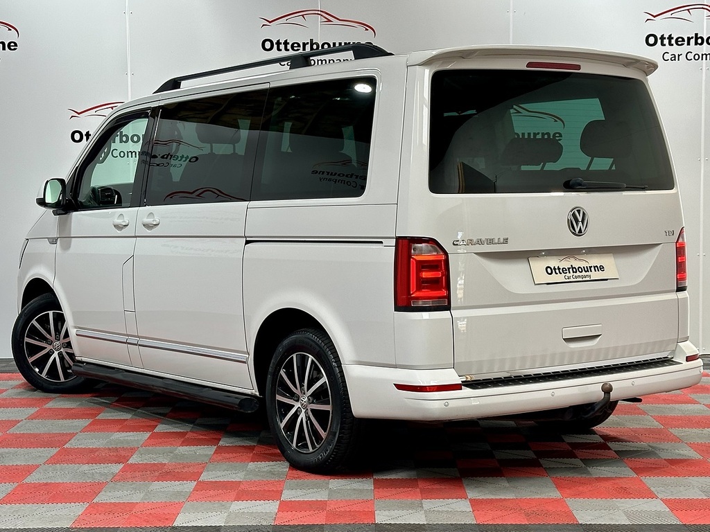 Volkswagen Caravelle Tdi Bluemotion Tech Executive White #3