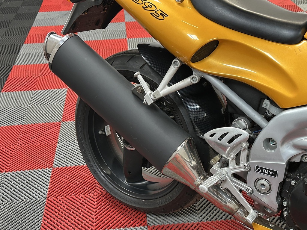 Triumph Daytona P174RRT Yellow #3