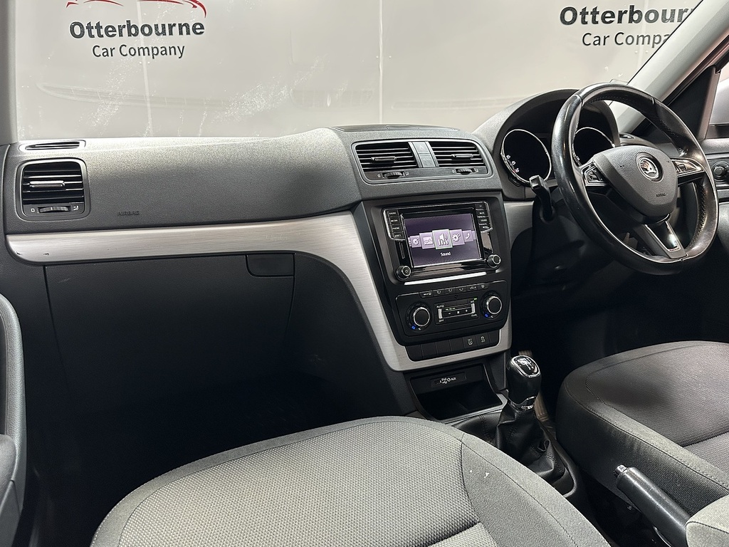 Skoda Yeti Tdi Se White #2