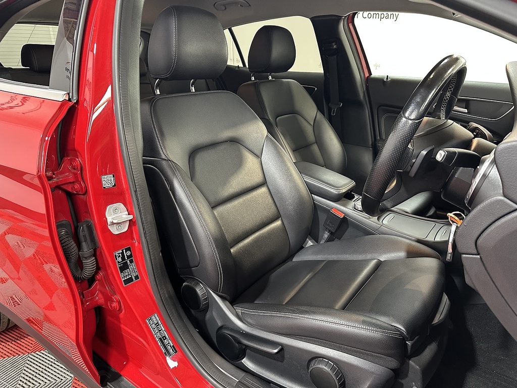 Mercedes-Benz GLA Class Gla220d Sport Red #6