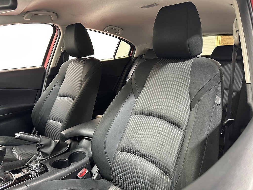 Mazda 3 1.5 Skyactiv-d Sport Nav Fastback Silver #40