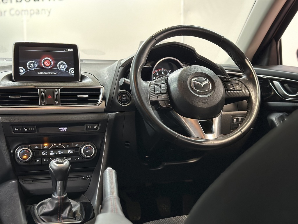 Mazda 3 1.5 Skyactiv-d Sport Nav Fastback Silver #36