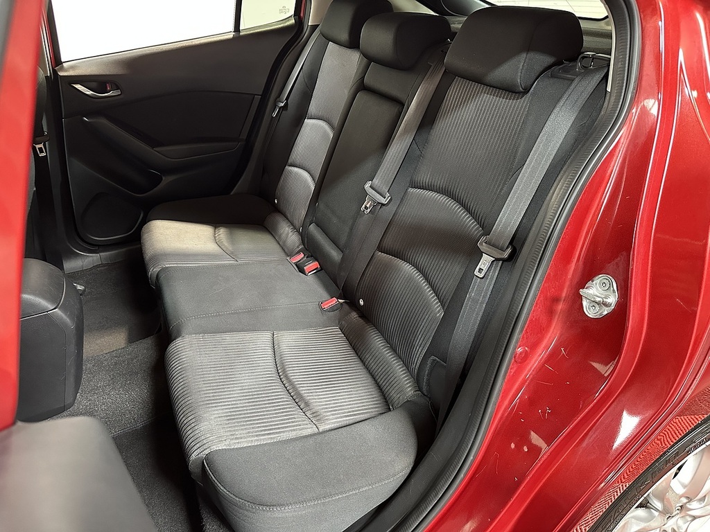 Mazda 3 1.5 Skyactiv-d Sport Nav Fastback Silver #12