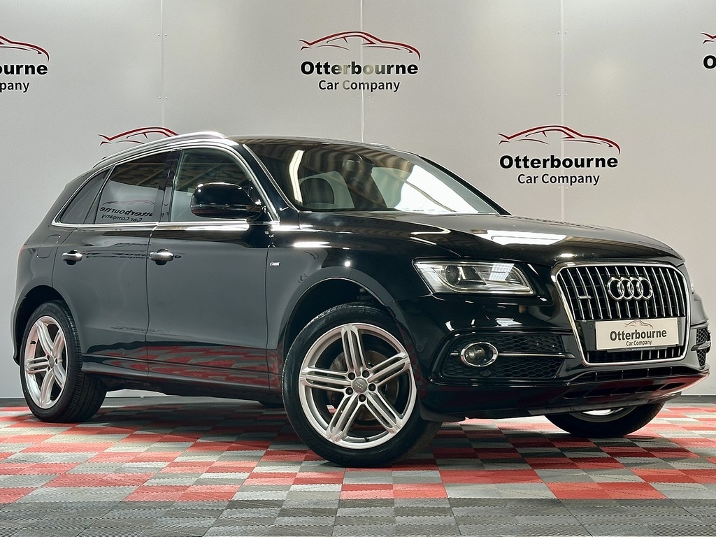 Audi Q5 Tfsi S Line Plus Black