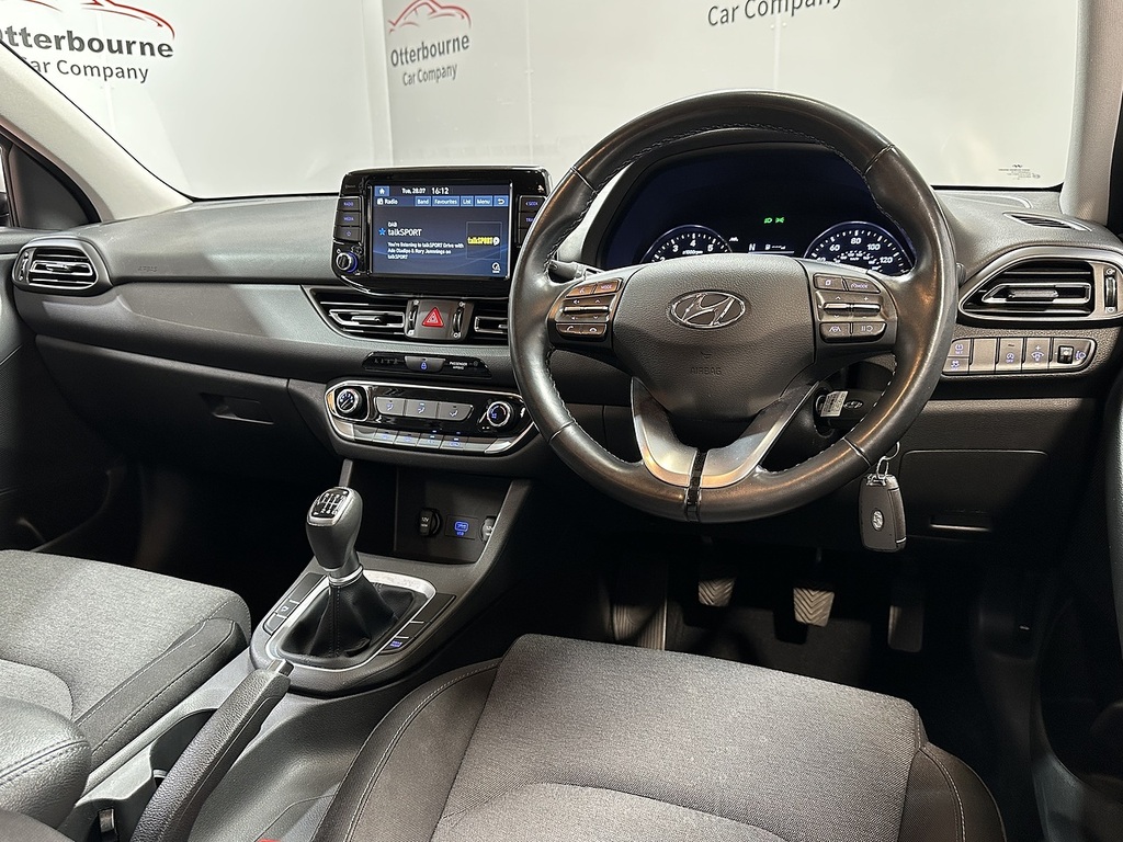Hyundai I30 T-gdi Mhev Se Connect White #3