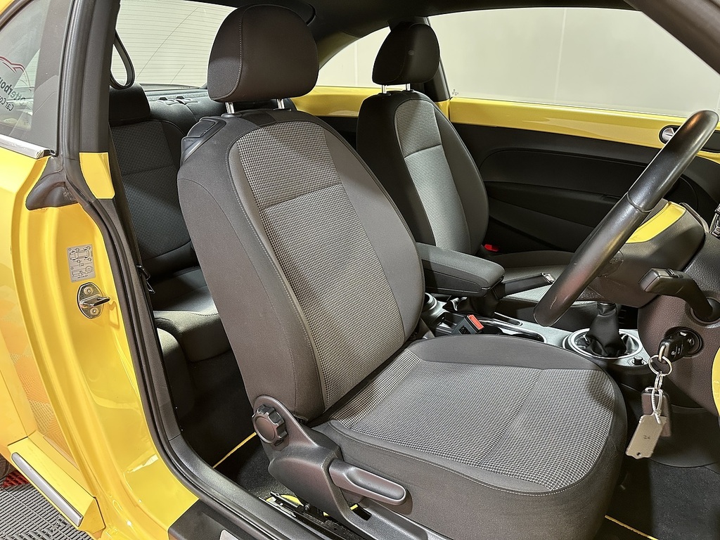 Volkswagen Beetle Tdi Bluemotion Tech Design Yellow #6