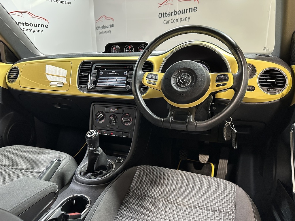Volkswagen Beetle Tdi Bluemotion Tech Design Yellow #4