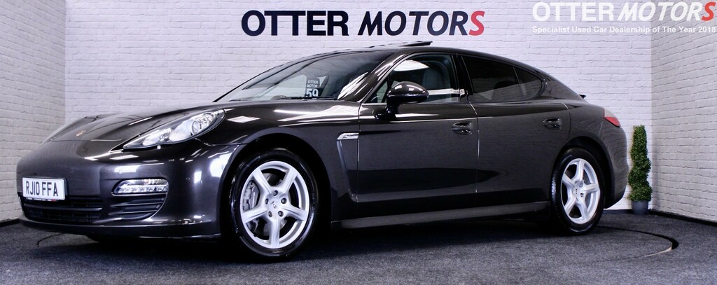 Porsche Panamera Hatchback 3.6 V6 Grey
