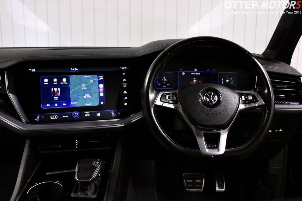 Volkswagen Touareg White #39
