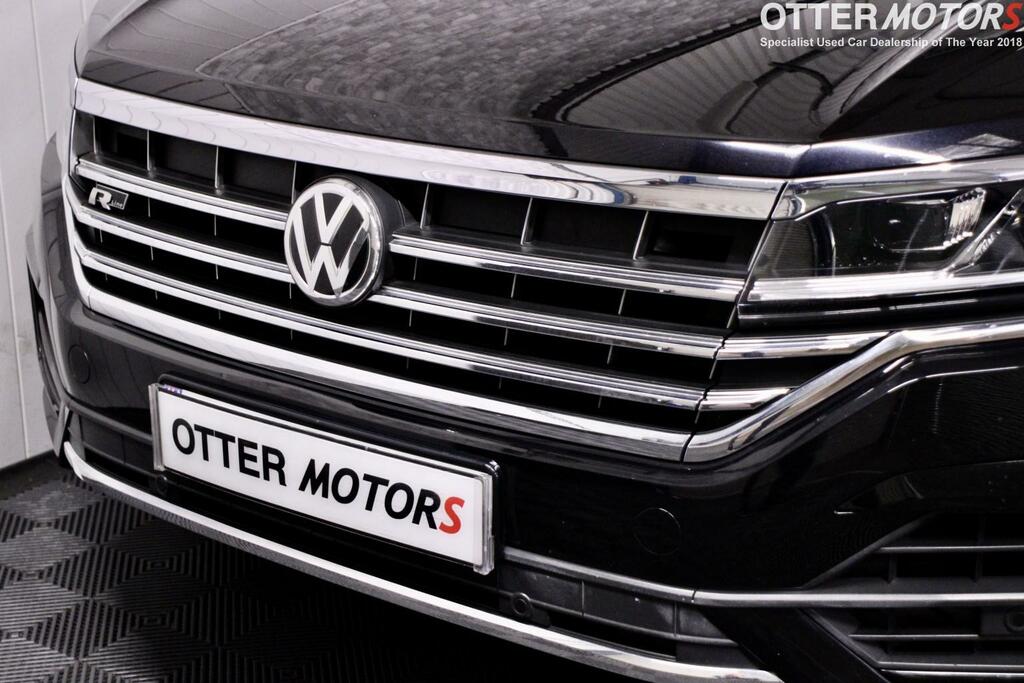 Volkswagen Touareg White #15