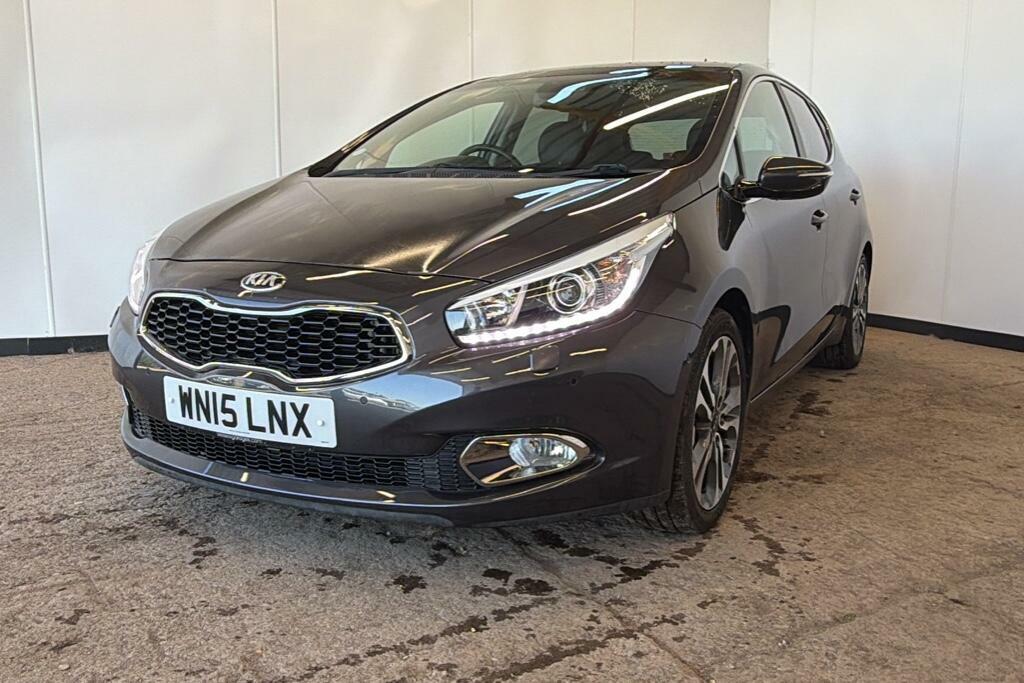 Kia Ceed 1.6 Crdi Ecodynamics 4 Tech Hatchback M Silver #2