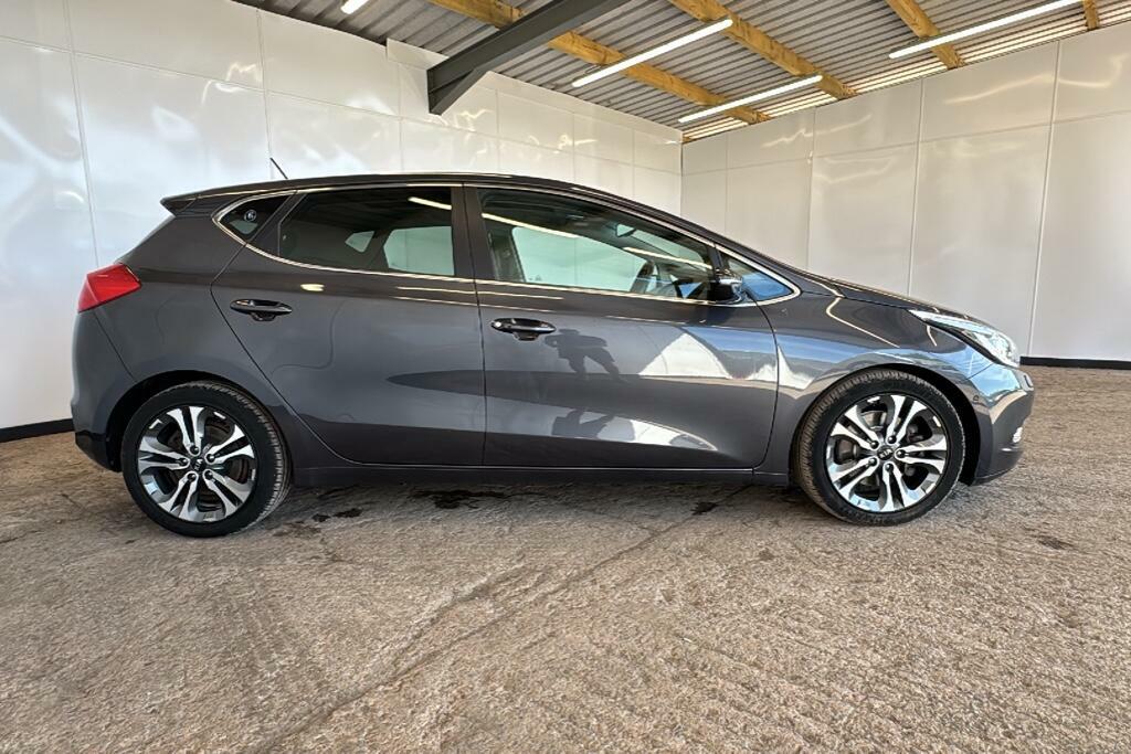 Kia Ceed 1.6 Crdi Ecodynamics 4 Tech Hatchback M Silver #5