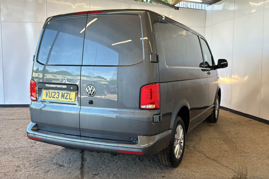 Volkswagen Transporter 2.0 Tdi T28 Highline Panel Van F VU23MZL Grey #4