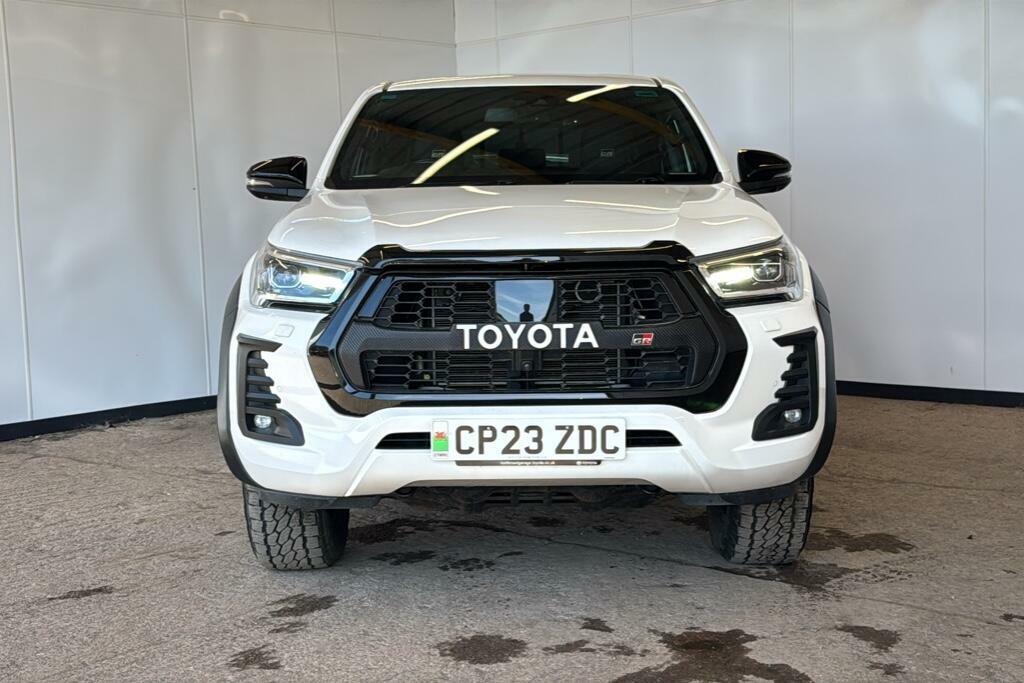 Toyota HILUX 2.8 D-4d Gr Sport Pickup Double Cab Aut CP23ZDC White #5