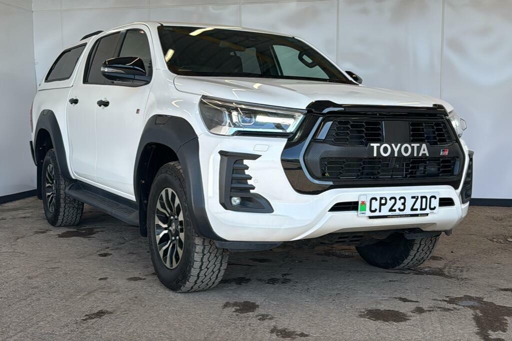 Toyota HILUX 2.8 D-4d Gr Sport Pickup Double Cab Aut CP23ZDC White