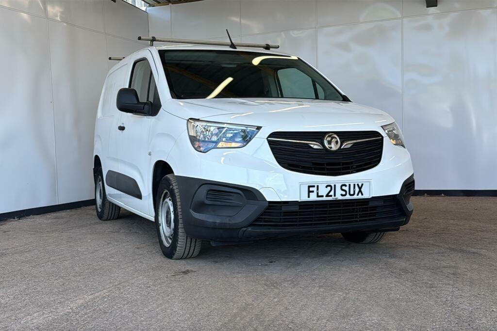 Vauxhall Combo 1.5 Turbo D 2000 Edition Panel Van Manu White