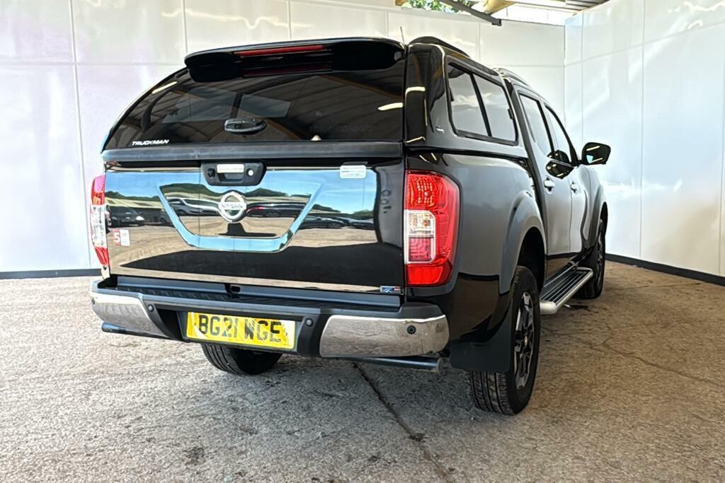 Nissan Navara 2.3 Dci Tekna Pickup Double Cab 4W BG21WGE Black #4