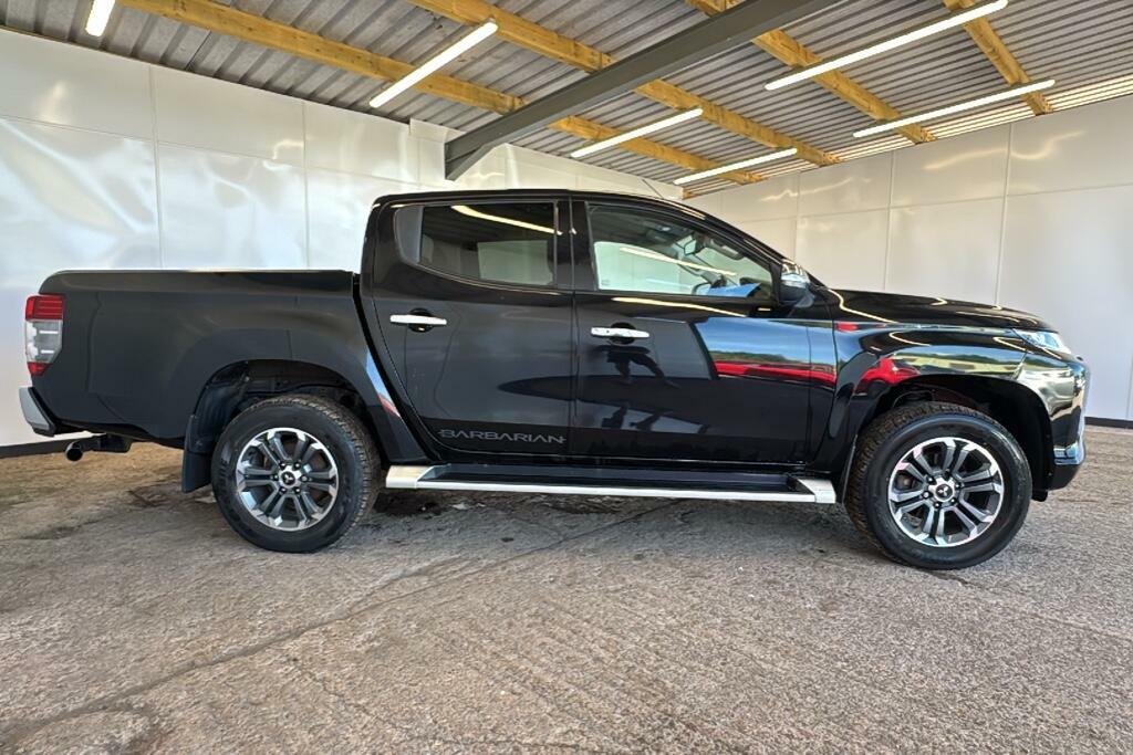 Mitsubishi L200 2.2 Di-d Dc Barbarian Pickup Double Cab Black #6