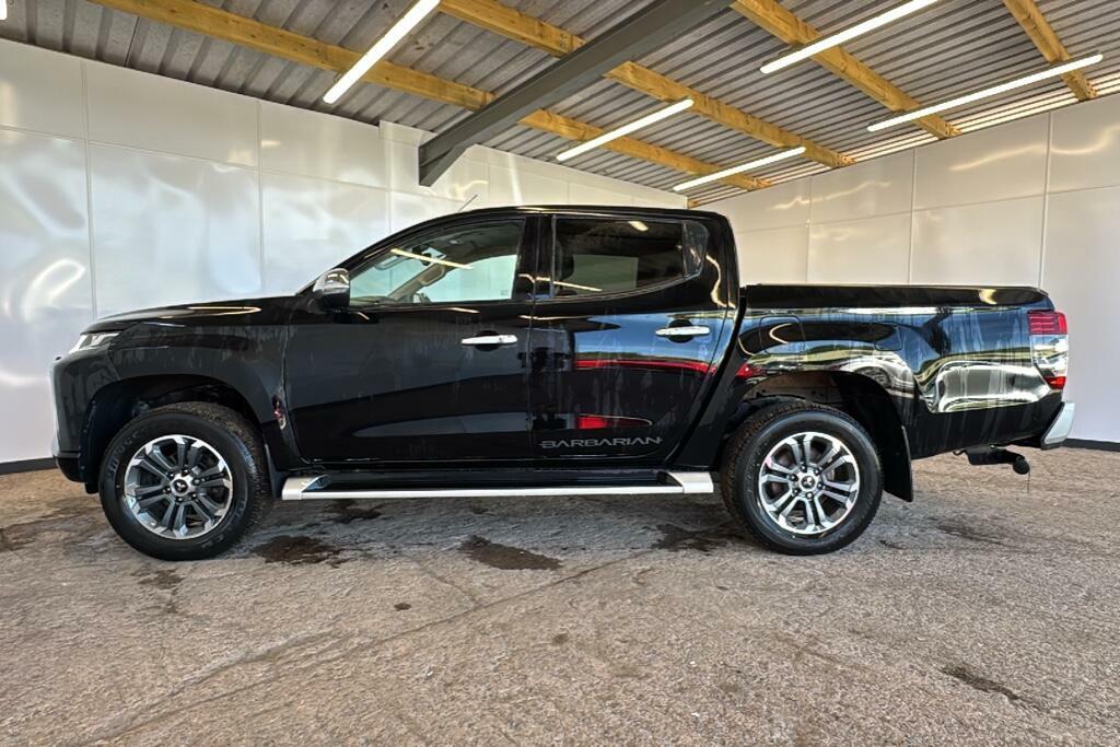 Mitsubishi L200 2.2 Di-d Dc Barbarian Pickup Double Cab Black #5