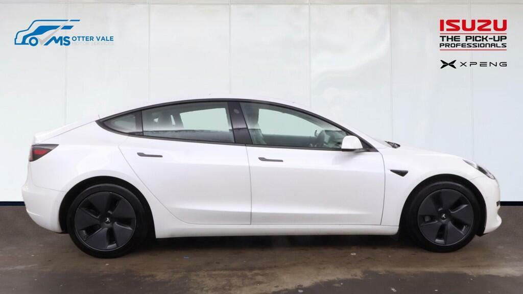 Tesla Model 3 Standard Range Plus Saloon Rwd White #6