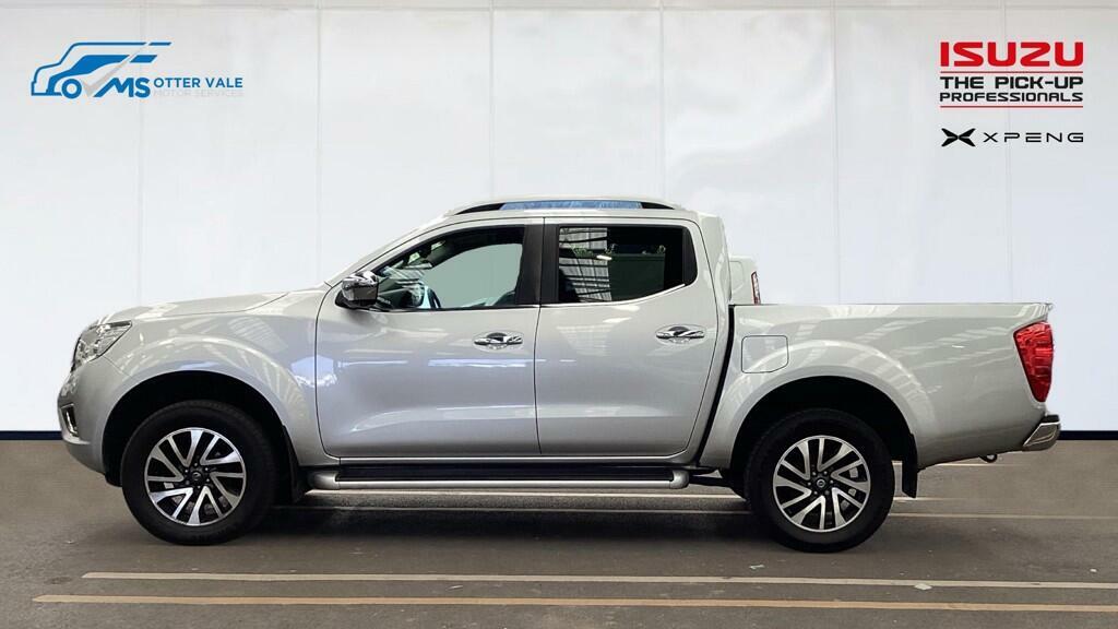 Nissan Navara 2.3 Dci Tekna Pickup Double Cab 4W Silver #5