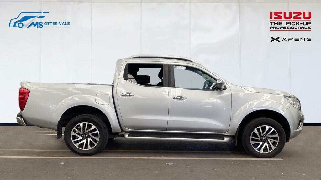 Nissan Navara 2.3 Dci Tekna Pickup Double Cab 4W Silver #6