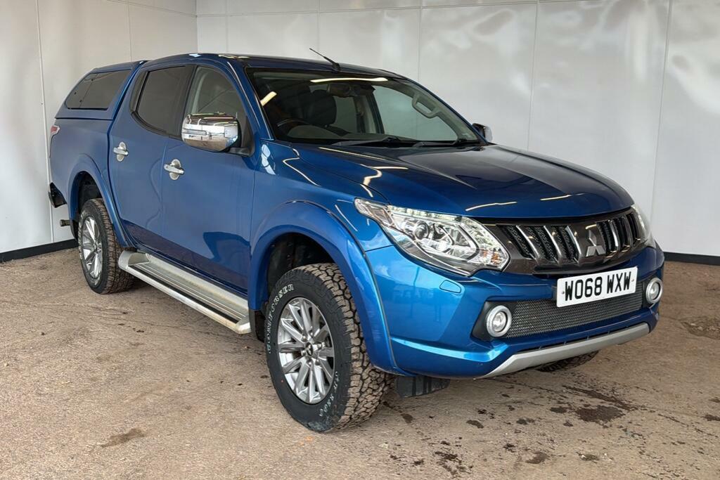 Mitsubishi L200 2.4 Di-d Dc Barbarian Pickup Double Cab Blue