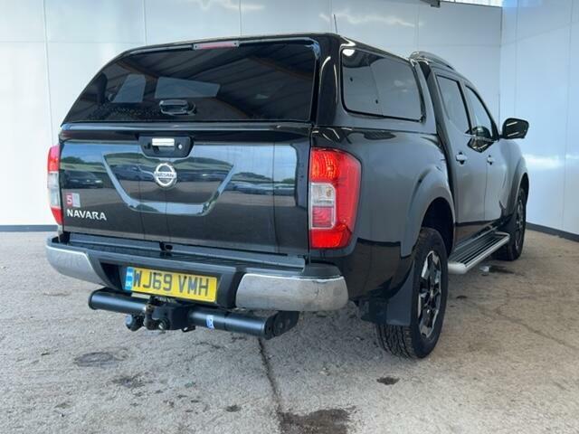 Nissan Navara 2.3 Dci Tekna Pickup Double Cab 4W Black #4