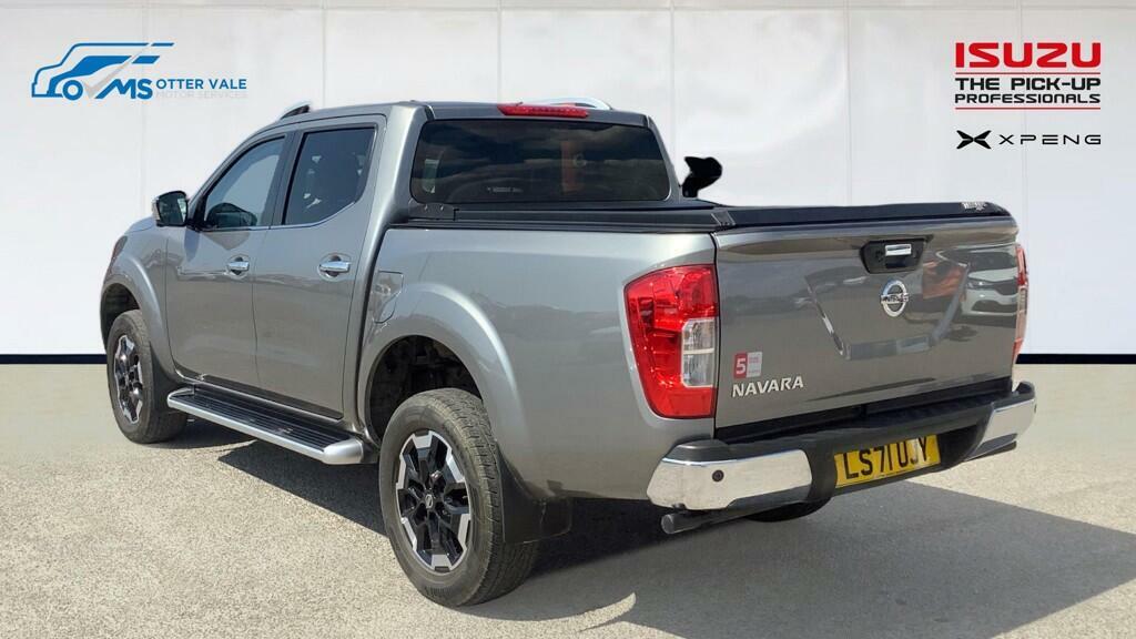 Nissan Navara 2.3 Dci Tekna Pickup Double Cab 4W Grey #3