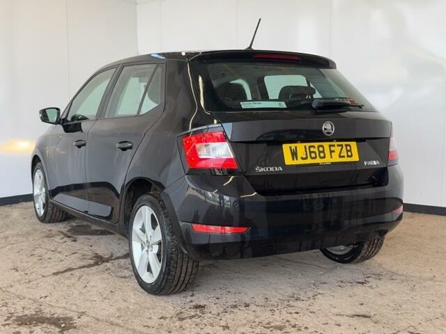 Skoda Fabia 1.0 Se L Hatchback Euro 6 Ss WJ68FZB Black #2