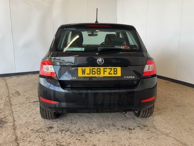Skoda Fabia 1.0 Se L Hatchback Euro 6 Ss WJ68FZB Black #6