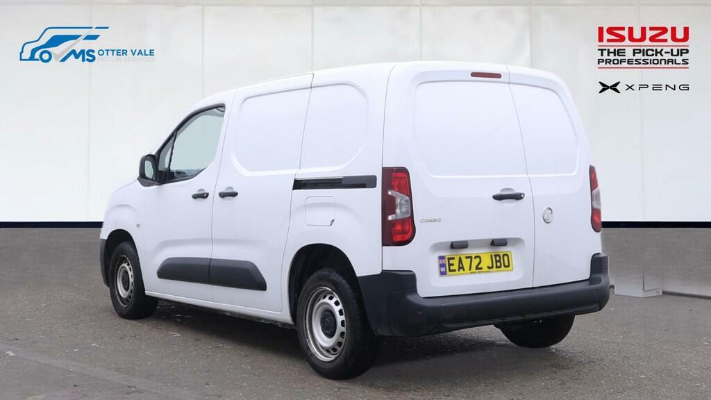 Vauxhall Combo 1.5 Turbo D 2000 Dynamic Panel Van Manu White #3