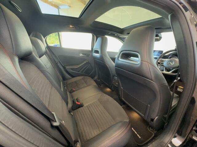 Mercedes-Benz GLA Class Amg Line Blue #18