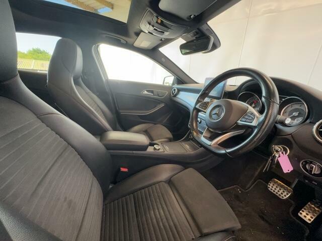Mercedes-Benz GLA Class Amg Line Blue #21