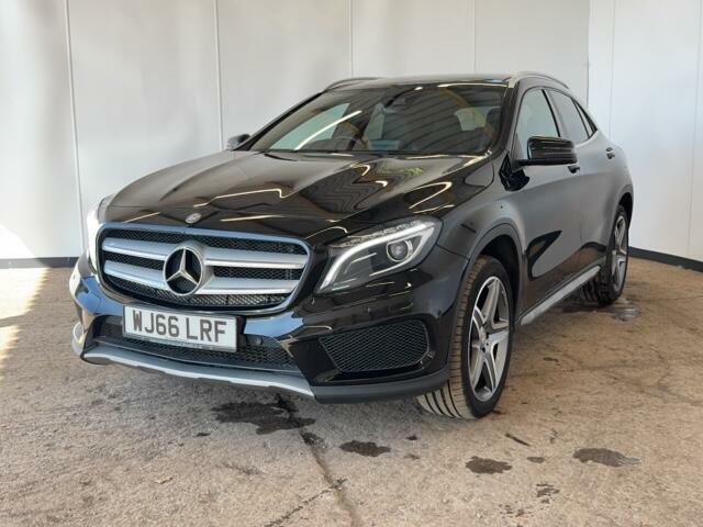 Mercedes-Benz GLA Class 2.1 Gla220d Amg Line Premium Plus Suv Black #3