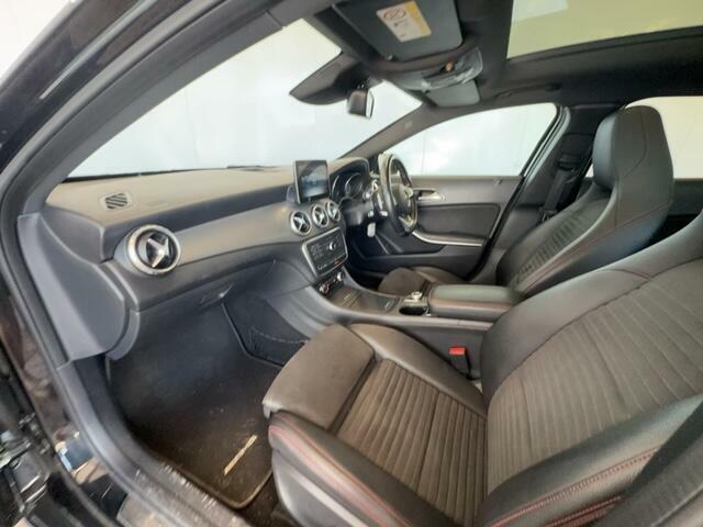 Mercedes-Benz GLA Class Amg Line Blue #17