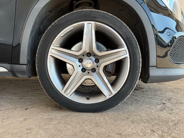 Mercedes-Benz GLA Class Amg Line Blue #11