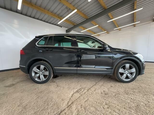 Volkswagen Tiguan 2.0 Tdi Bluemotion Tech Sel Suv Black #6