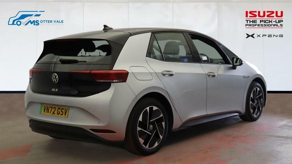 Volkswagen ID.3 Pro Performance 58Kwh Life Hatchback Silver #4