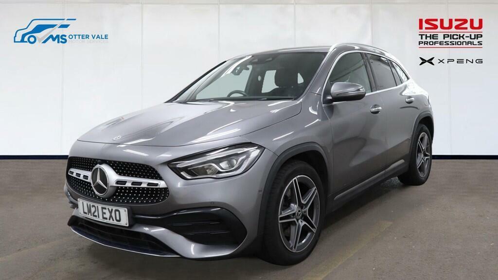 Mercedes-Benz GLA Class 2.0 Gla200d Amg Line Premium Suv 8G-d Grey #2