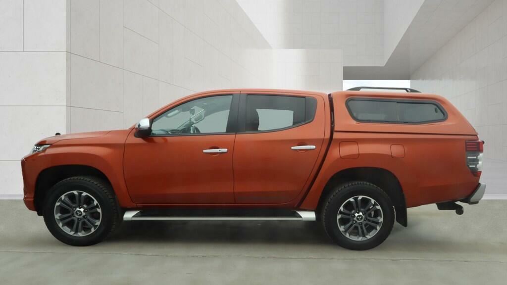 Mitsubishi L200 2.2 Di-d Dc Barbarian X Pickup Double Cab Dies Orange #5