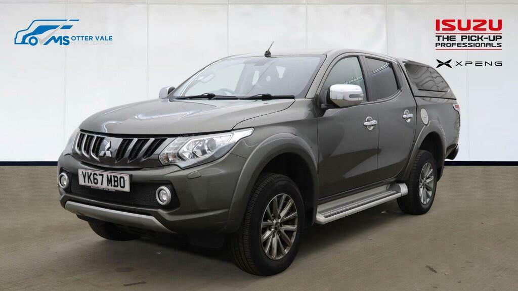 Mitsubishi L200 2.4 Di-d Dc Barbarian Pickup Double Cab Green #2