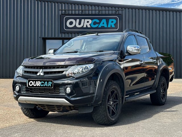 Mitsubishi L200 2017 2.4 Di-d Dc Barbarian Svp Pickup Double Cab 4 Black